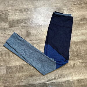 Outdoor Voices 7/8 Tri-Tone Leggings Navy Deep Sea Mist Size Small